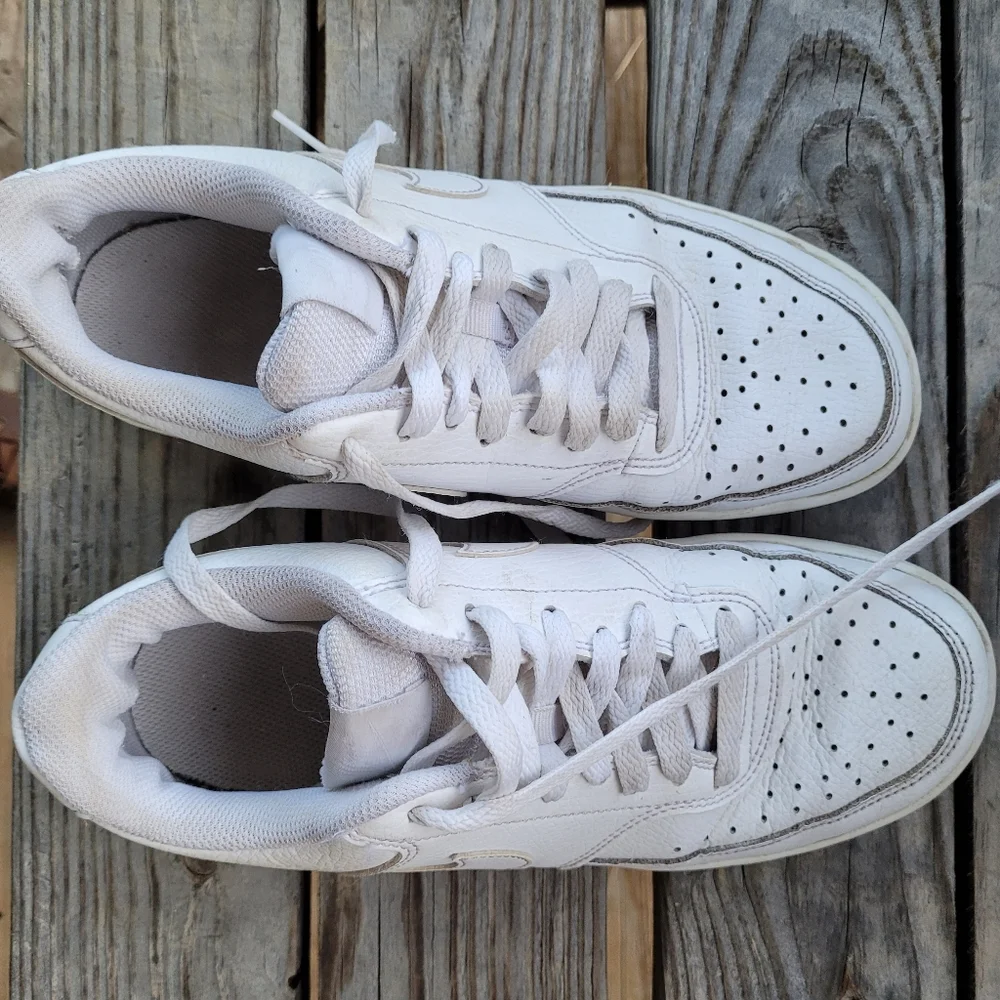 Air Force 1s - Picture 3 of 4